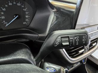 Ford Fiesta 1.0 Eco Boost Hybrid Titanium picture 26