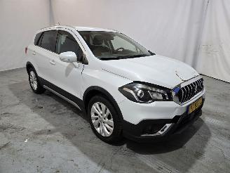 krockskadad bil auto Suzuki SX4 1.0 Boosterjet Exclusive 2017/6