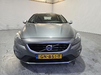 Volvo V-40 2.0 D2 R-Design Bns picture 2
