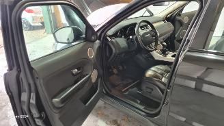 Land Rover Range Rover Evoque 2.2 eD4 2WD Pure picture 22