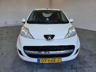 Peugeot 107 1.0-12V XS picture 2