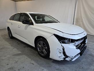 Damaged car Peugeot 308 1.2 PT Act. Pack Bns 2023/1