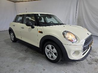 Unfallwagen Mini One 1.2 One Business 2017/9