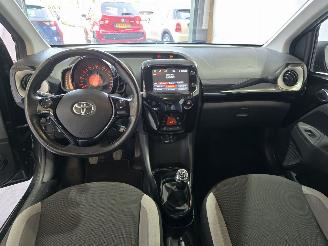 Toyota Aygo 1.0 VVT-i x-cite picture 26