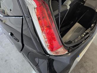 Toyota Aygo 1.0 VVT-i x-cite picture 10