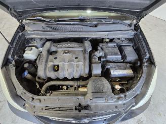 Kia Carens 2.0 CVVT X-clusive 7p. picture 10