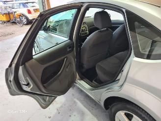 Ford Focus 1.6-16V First Edition picture 12