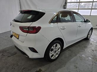 Kia Ceed 1.5 T-GDi DynamicL. picture 7