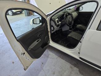 Dacia Logan 0.9 TCe Ambiance picture 23