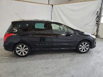 Peugeot 308 SW 1.6 THP Allure 7p picture 8