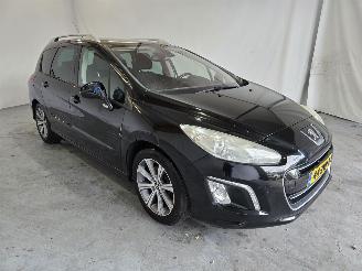Voiture accidenté Peugeot 308 SW 1.6 THP Allure 7p 2013/2