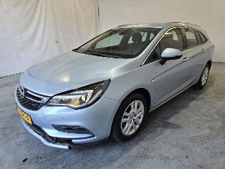 Opel Astra SPORTS TOURER picture 3
