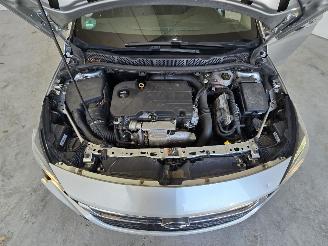 Opel Astra SPORTS TOURER 1.4 Business+ picture 13
