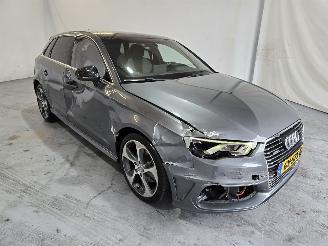 Damaged car Audi A3 SPORTBACK  1.4 e-tron Amb. PL+ 2015/11