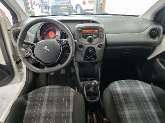 Peugeot 108 1.0 e-VTi Active picture 21