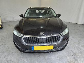 Skoda Octavia 1.4 TSI iV PHEV Bussines Edition picture 2
