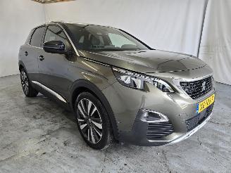 Schadeauto Peugeot 3008 1.2 PureTech GT Line 2017/1