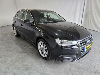 Unfallwagen Audi A3 SPORTBACK 1.4 TFSI Ambition Pro Line plus 2013/5