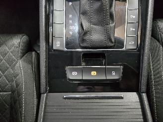 Skoda Superb 2.0 TDI Style Bns picture 33
