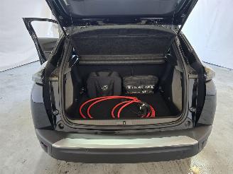 Peugeot e-2008 EV Active 54 kWh picture 27