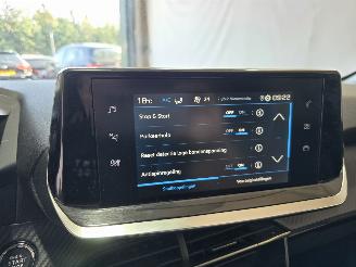Peugeot 208 1.2 PureTech Allure Pack picture 30