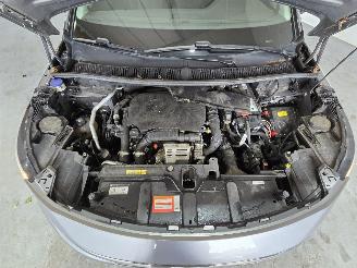 Peugeot 5008 1.2 PureTech Allure picture 13