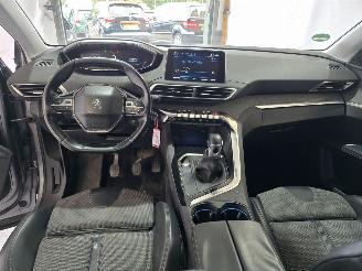 Peugeot 5008 1.2 PureTech Allure picture 24