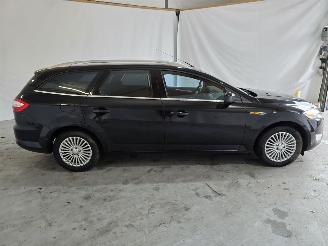 Ford Mondeo Wagon 2.0-16V Limited picture 8