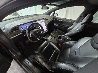 Tesla Model X 90D Base 6p. picture 37
