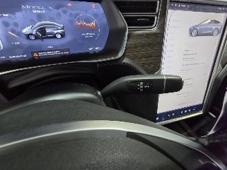 Tesla Model X 90D Base 6p. picture 33