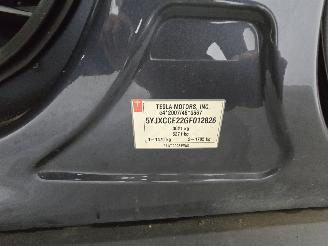 Tesla Model X 90D Base 6p. picture 26