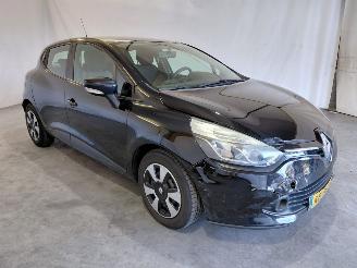 Damaged car Renault Clio 0.9 TCe Eco2 Expression 2016/7