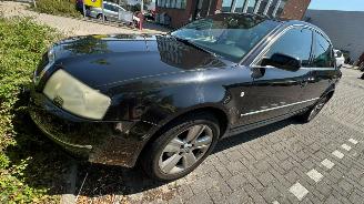Skoda Superb 2.8 V6 Elegance picture 2