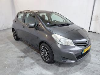 Damaged car Toyota Yaris 1.3 VVT-i Now 2014/5