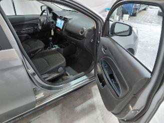 Mitsubishi Space-star 1.0 Bright picture 14