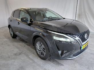 Unfallwagen Nissan Qashqai 1.3 MHEV Xtronic 2022/6