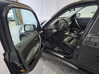 BMW X3 3.0D picture 14