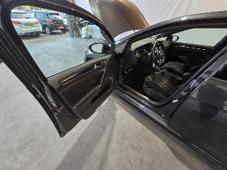 Volkswagen Golf 2.0 TSI GTI Performance picture 22