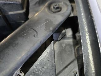 Volkswagen Golf 2.0 TSI GTI Performance picture 12