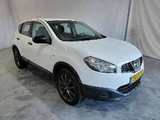 uszkodzony samochody osobowe Nissan Qashqai 1.6 Visia 2010/11