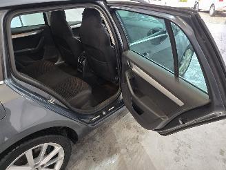 Skoda Octavia 1.6 TDI Greentech Style Businessline picture 17