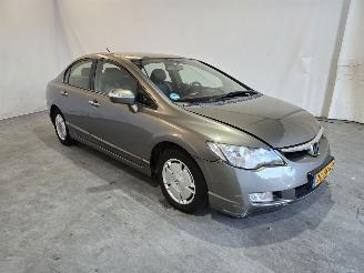 damaged passenger cars Honda Civic 4DR HYBRID 2007/9
