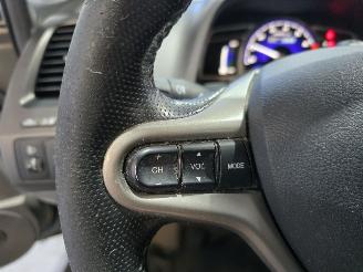 Honda Civic 4DR HYBRID picture 28