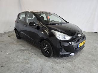 Voiture accidenté Hyundai I-10 1.0i Comfort 2017/11