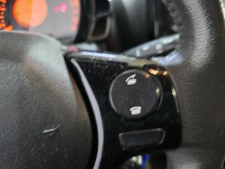 Peugeot 108 1.0 e-VTi Allure TOP picture 28