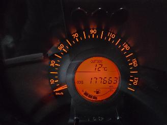 Peugeot 108 1.0 e-VTi Allure TOP picture 20