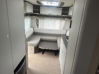 Burstner  Premio 460 TS fransbed picture 18