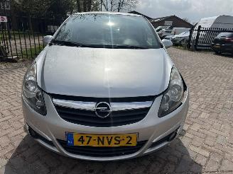 Opel Corsa 1.3 CDTi EcoF.S 111 picture 2