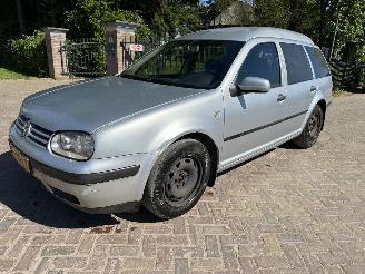 krockskadad bil auto Volkswagen Golf Variant 1.9 SDI Basis 2003/1