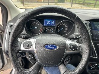 Ford Focus 1.6 TI-VCT Titanium picture 13